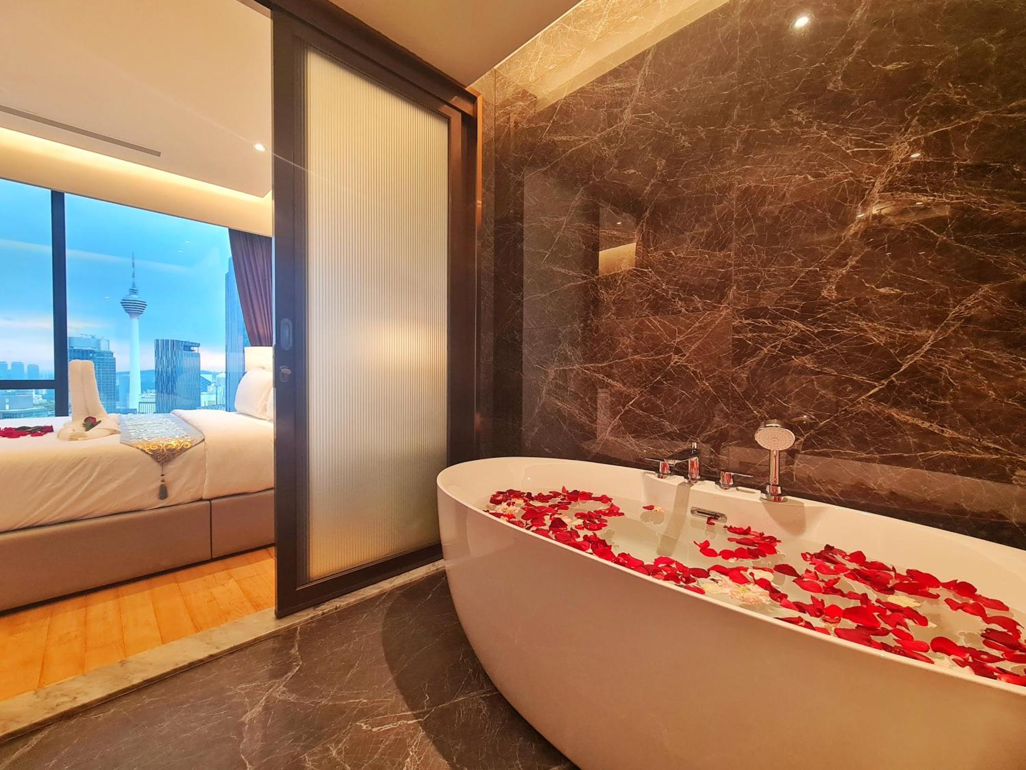 Pangsapuri Imperial Luxury Klcc By Moonway *