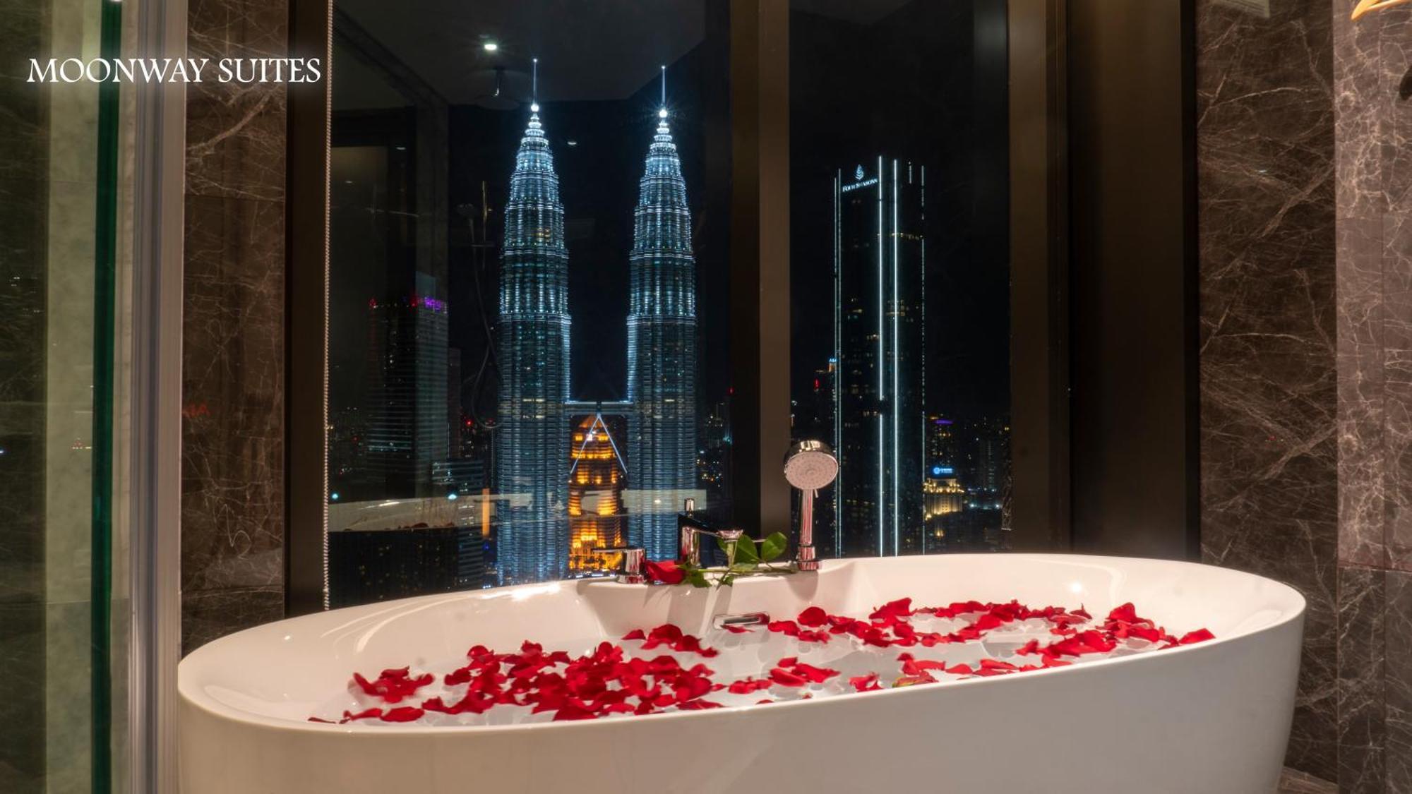 Imperial Luxury Klcc By Moonway Pangsapuri